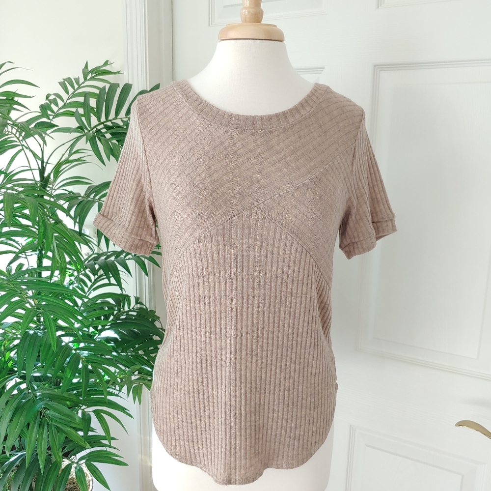 Pitaya Lazy Sundays Short Sleeve Sweater Top Brown Tan Small